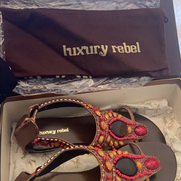 Luxury rebel rhinestone sandals 8.5 - Picture 7 of 7